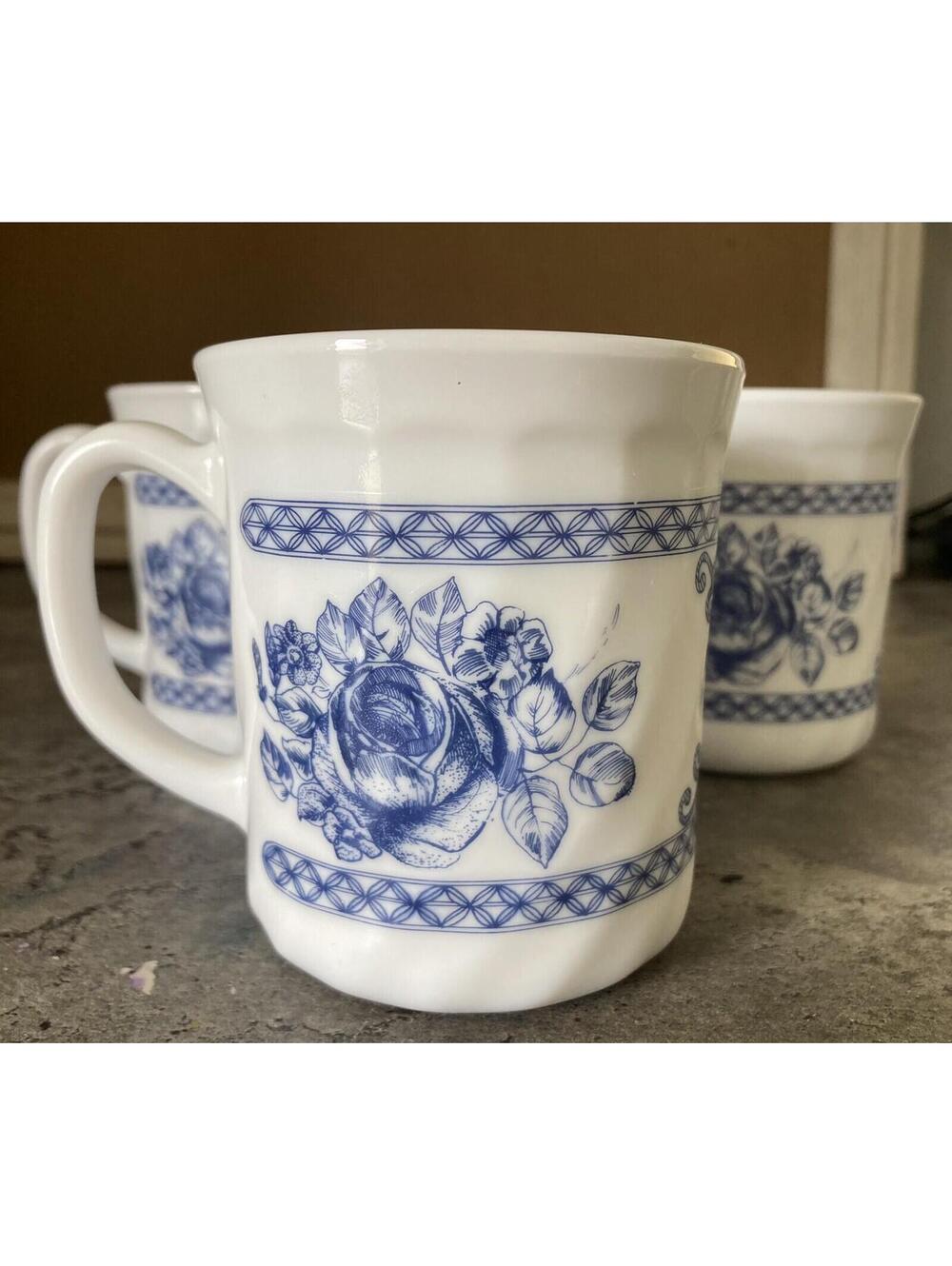 Arcopal France Honorine Mugs (Set of 4) in Blue & White